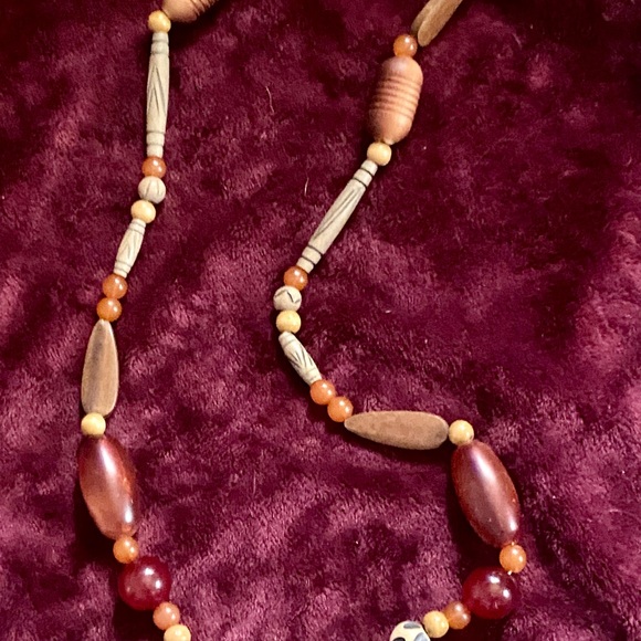 Vintage Wooden Carved Beaded Necklace, CopperTone Pendant Necklace, 2 pr earring - Picture 13 of 13
